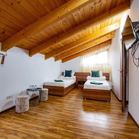 Pensiunea Pestisorul Dunavăţu de Jos Exterior foto