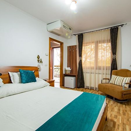 Pensiunea Pestisorul Dunavăţu de Jos Exterior foto